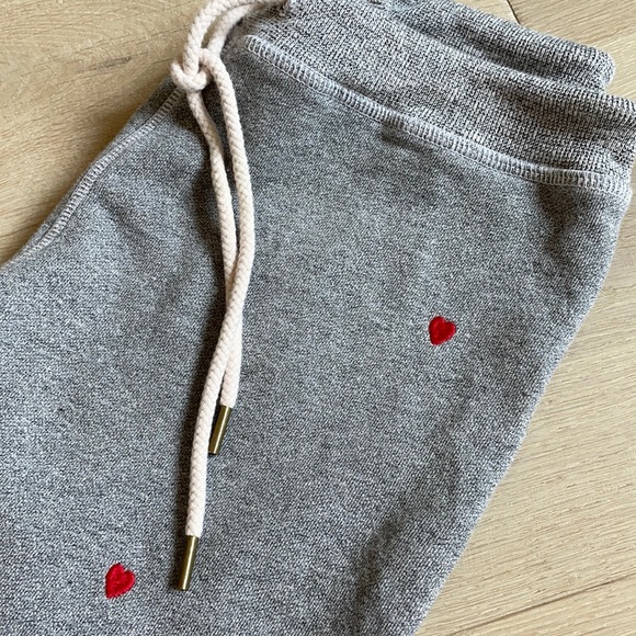 THE GREAT. Grey Embroidered Hearts Joggers. Size 1 - Picture 6 of 6